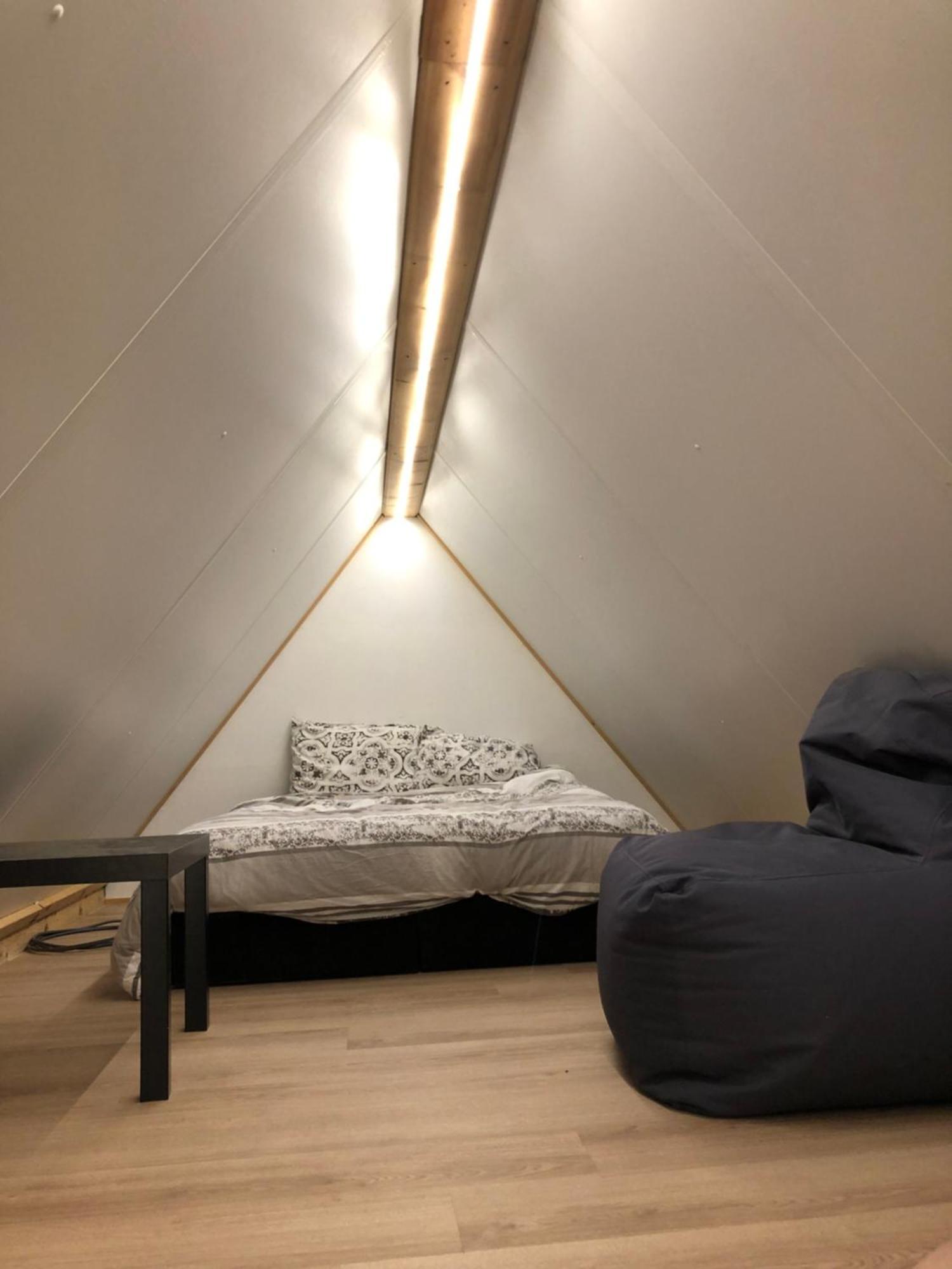 Vrijstaande Luxe Finse Blokhut 2-6 Of 2-8 Pers Villa Kropswolde Rom bilde
