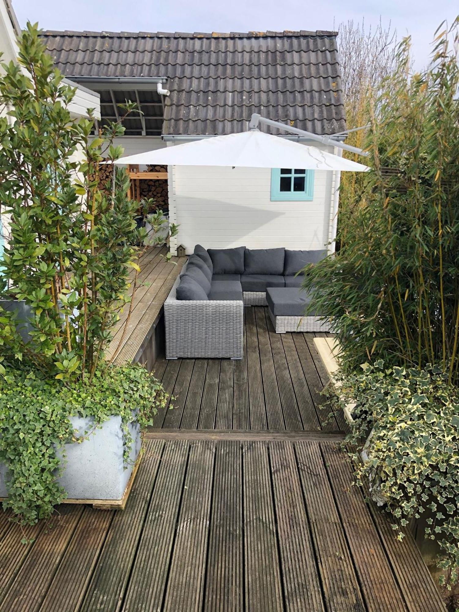 Vrijstaande Luxe Finse Blokhut 2-6 Of 2-8 Pers Villa Kropswolde Rom bilde